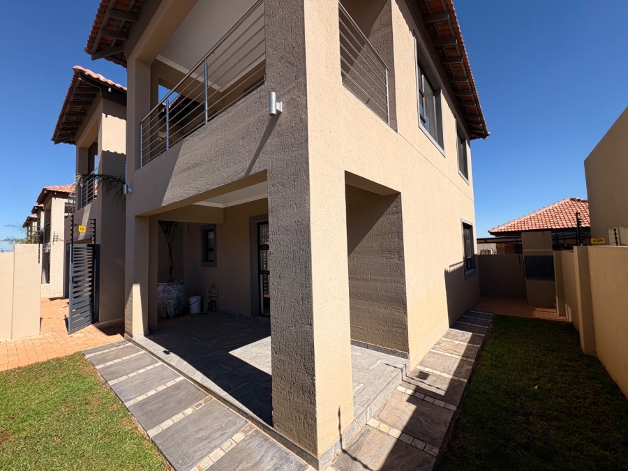 3 Bedroom Property for Sale in Wilkoppies North West